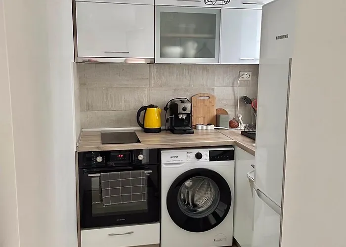 Апартамент Deluxe Lazur Бургас